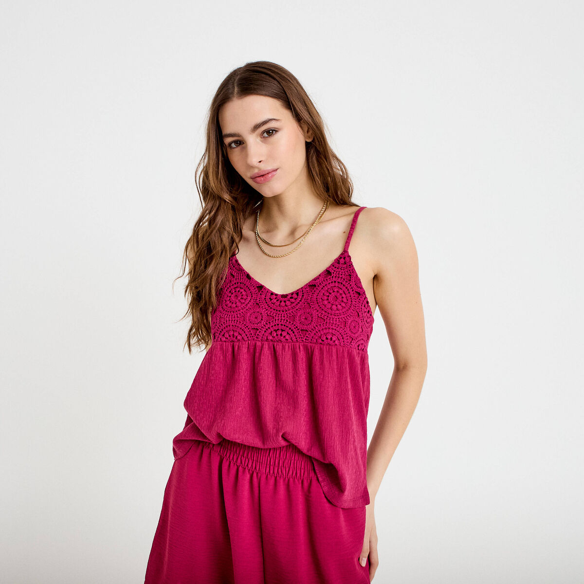 Débardeur bi-matière macramé rouge femme