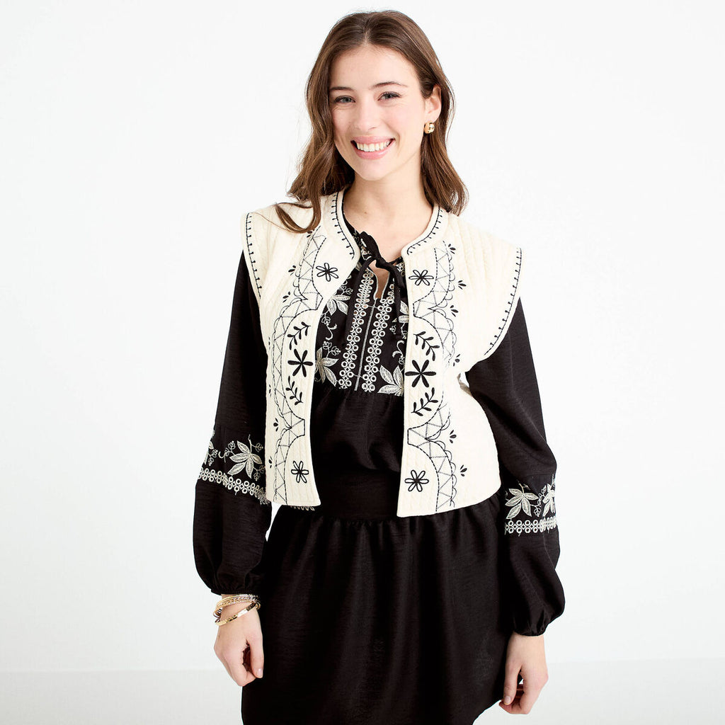 Veste sans manches brodée ecru femme