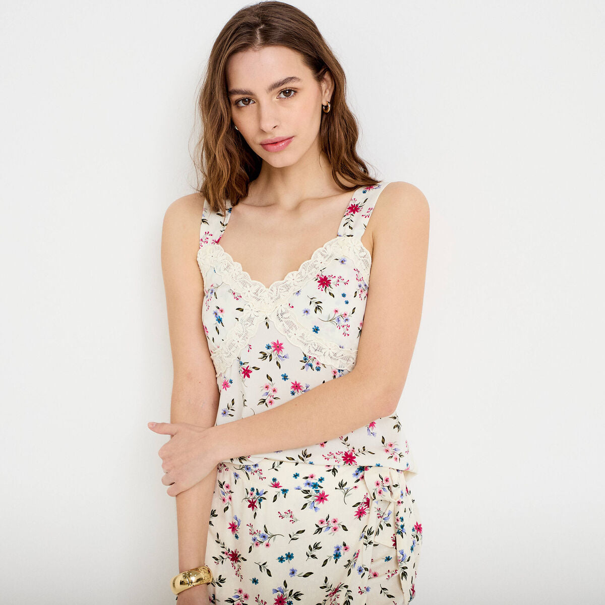 Débardeur col coeur détail dentelle beige clair femme
