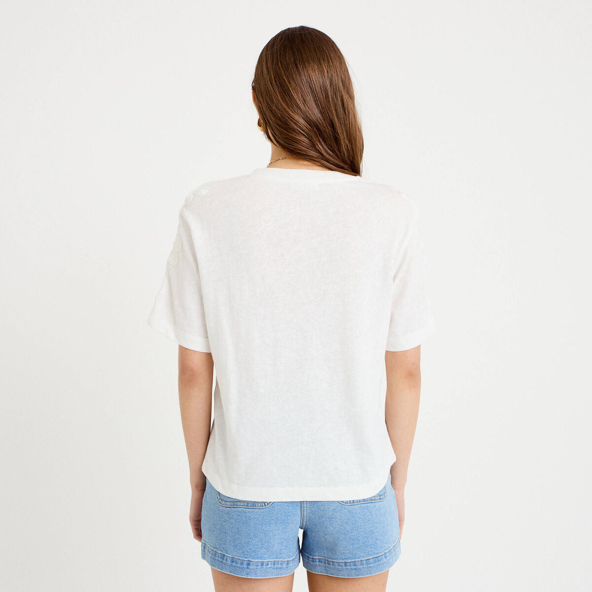 T-shirt col rond manches courtes brodé ecru femme