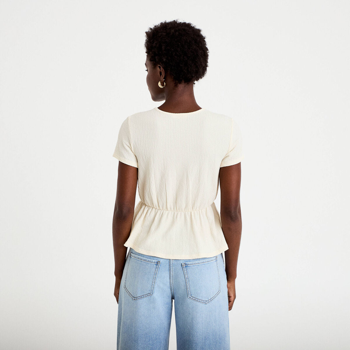 Blouse droite col v manches courtes ecru femme