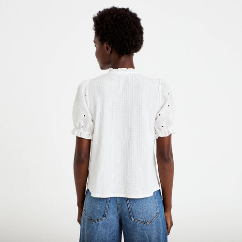 Blouse manches courtes brodées ecru femme