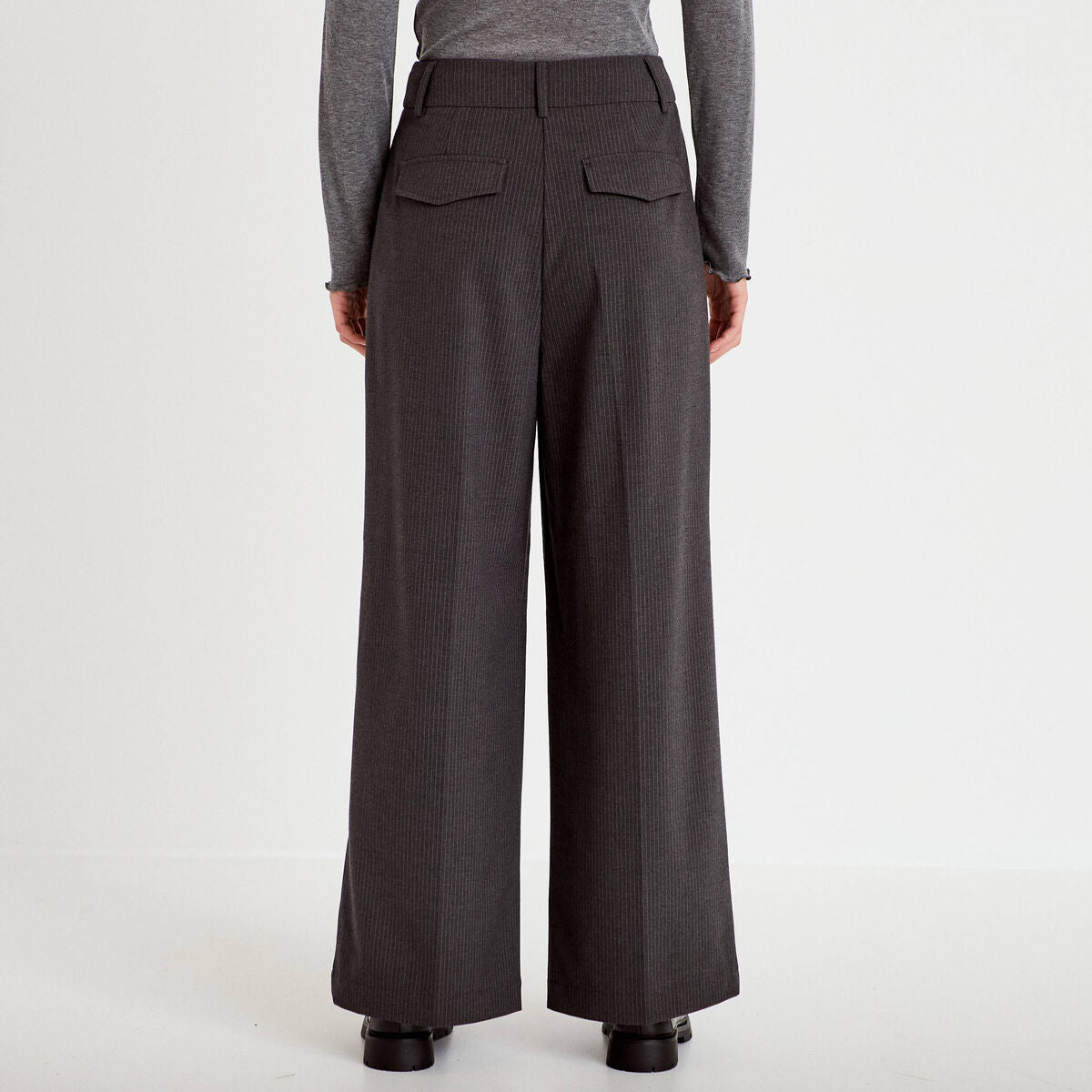 Pantalon large à pinces gris femme
