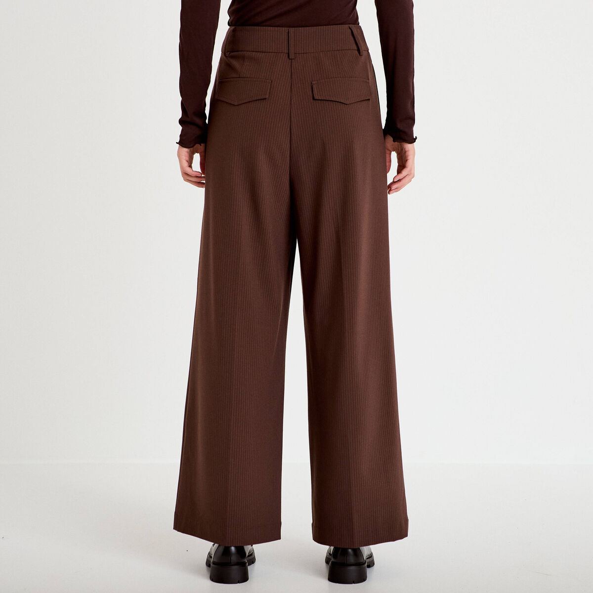 Pantalon large à pinces marron femme
