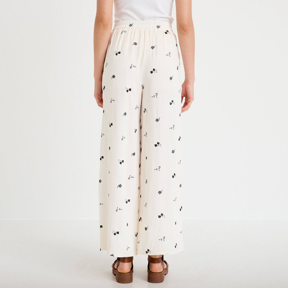 Pantalon large brodé taille standard blanc femme