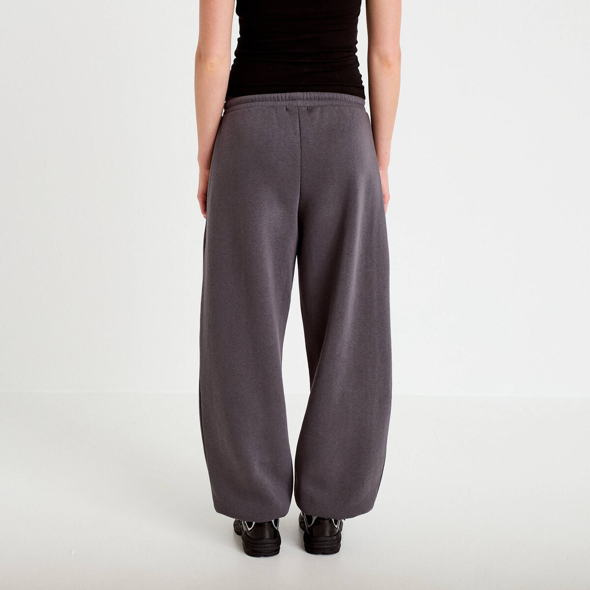 Jogging large taille basse gris foncé femme