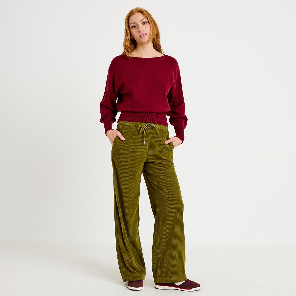 Pantalon bootcut taille standard velours vert kaki femme