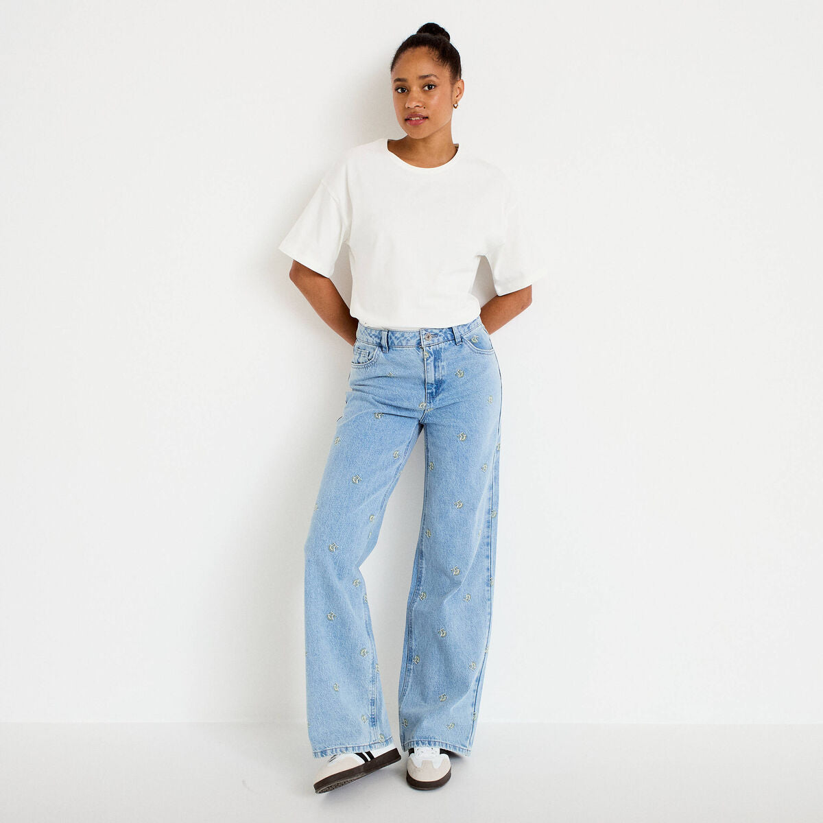 Jean wide leg taille haute brodé bleu femme