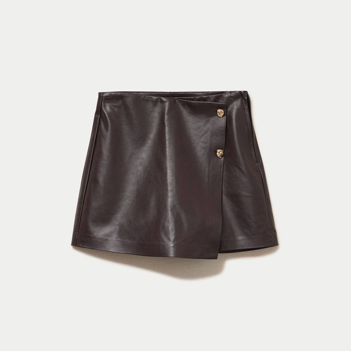 Jupe-short courte en similicuir marron foncé femme