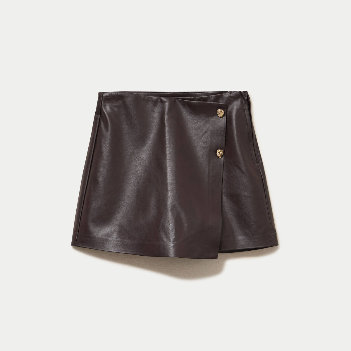 Jupe-short courte en similicuir marron foncé femme