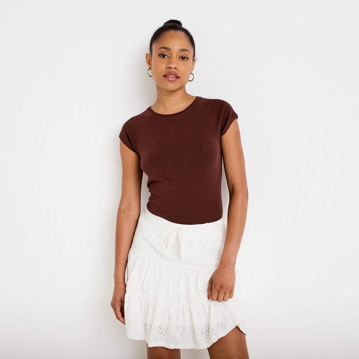 Jupe courte évasée en maille ecru femme