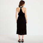 Robe longue droite fines bretelles col v noir femme