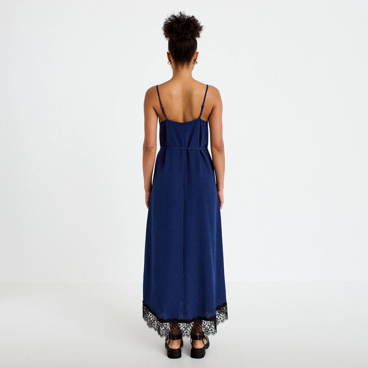 Robe longue évasée col v dentelle bleu marine femme
