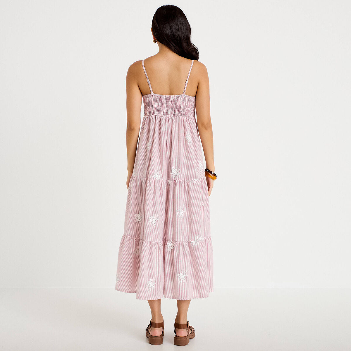 Robe longue évasée à fines bretelles rouge femme