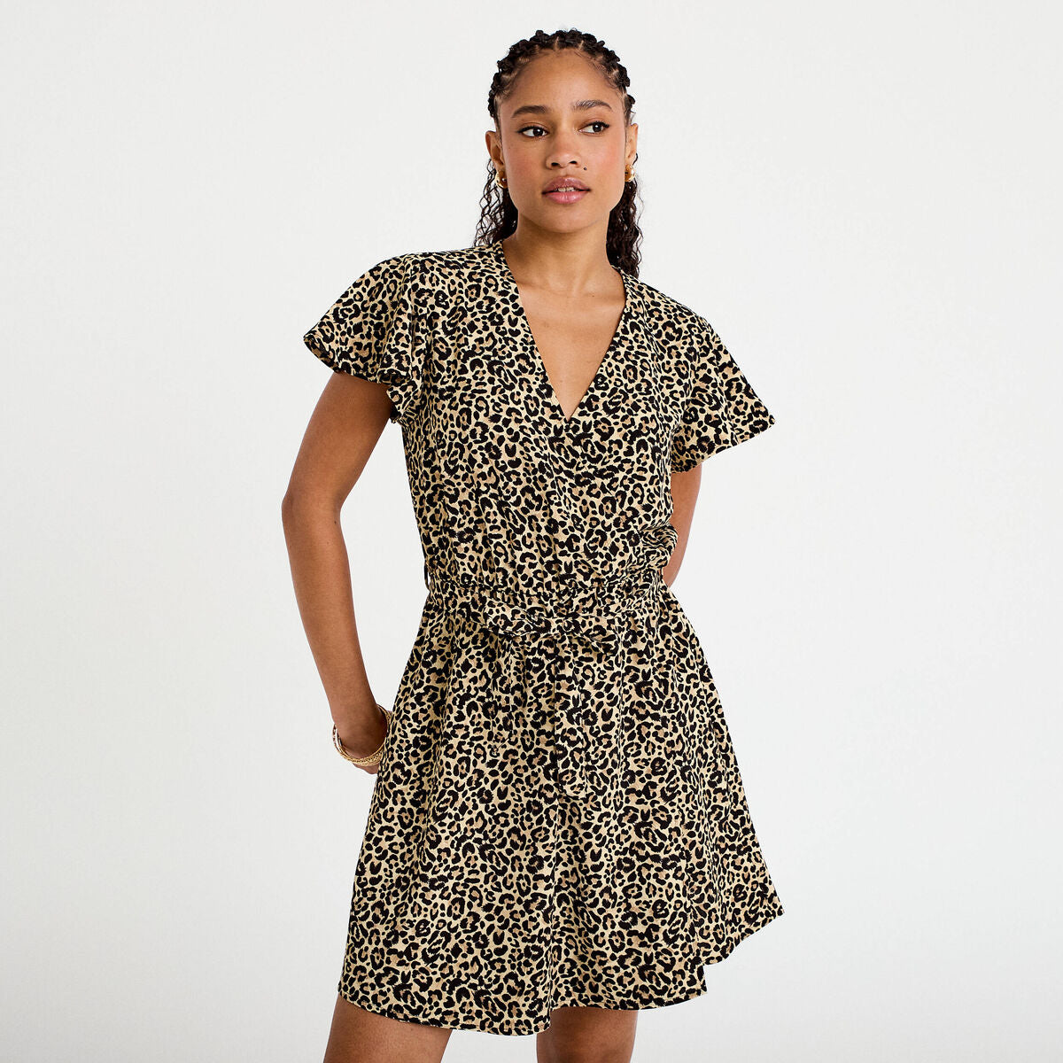 Robe courte évasée col v manches courtes beige femme