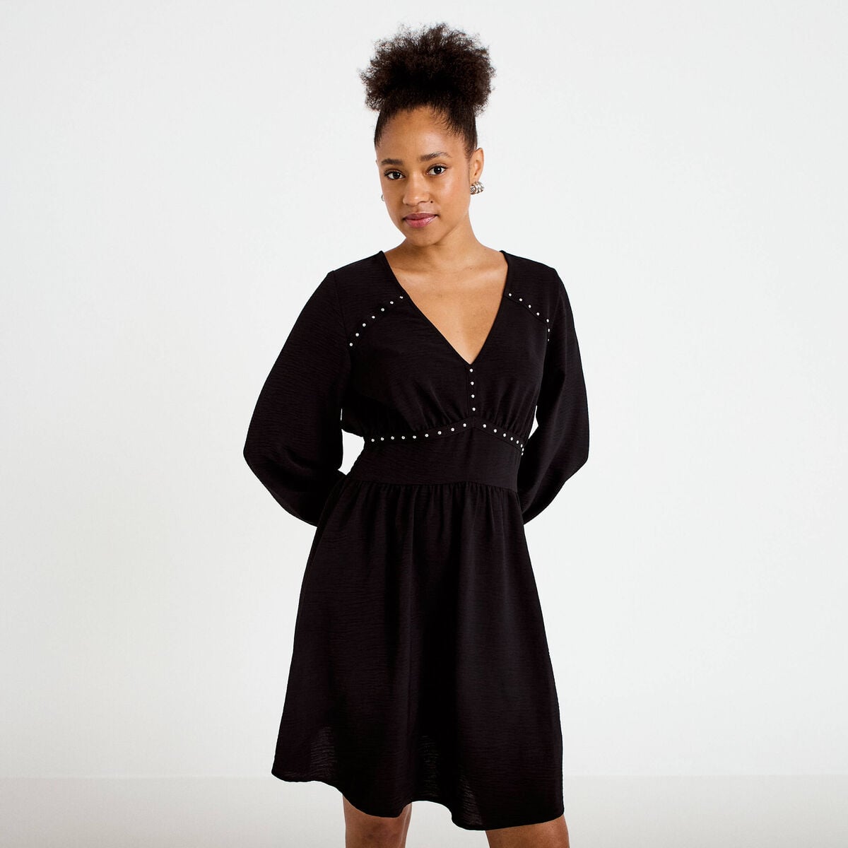 Robe évasée col v manches longues noir femme