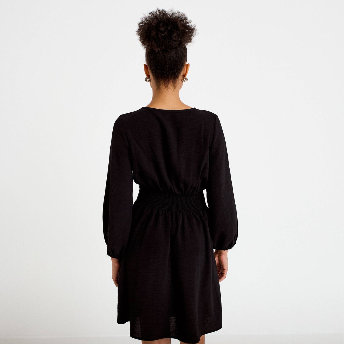 Robe évasée col v manches longues noir femme