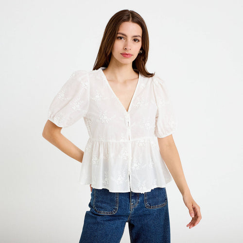 Blouse col v manches courtes brodée ecru femme