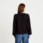 Blouse ample plissée manches longues noir femme