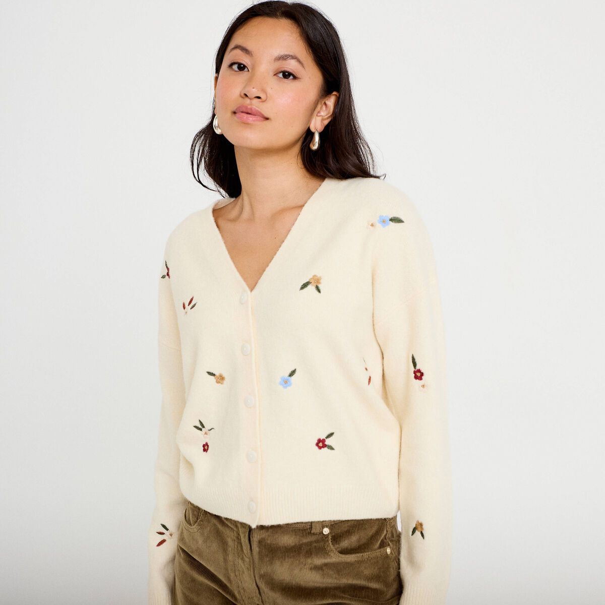 Gilet manches longues fleurs brodées sable femme