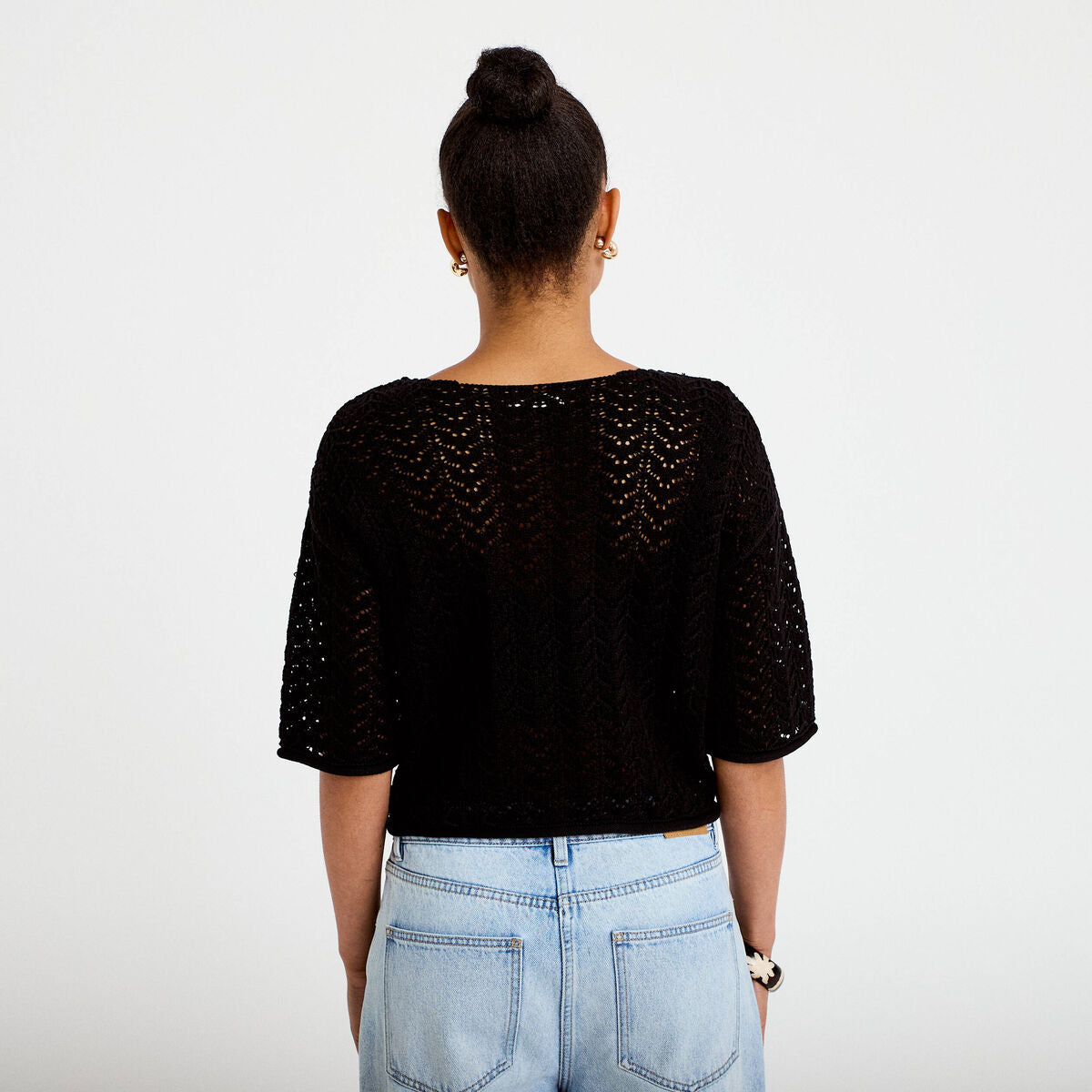 Pull ajouré aspect dentelle col rond noir femme