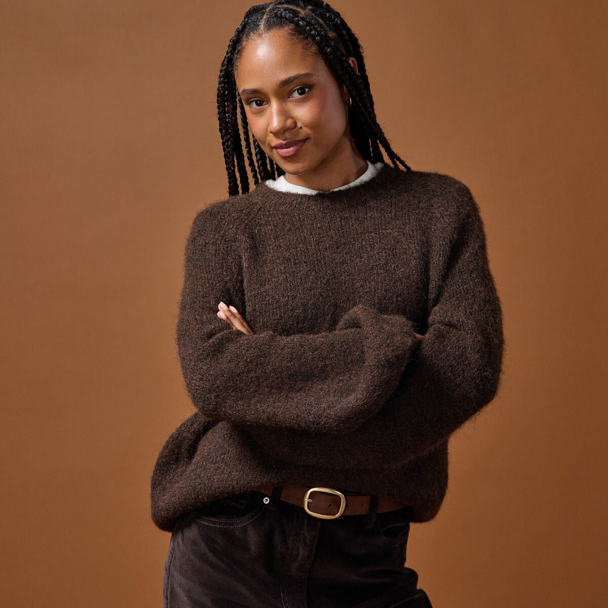 Pull ample col rond manches longues marron foncé femme
