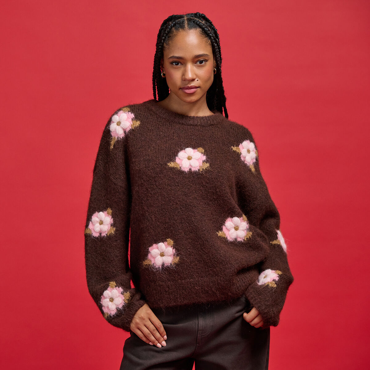 Pull ample col rond manches longues marron foncé femme