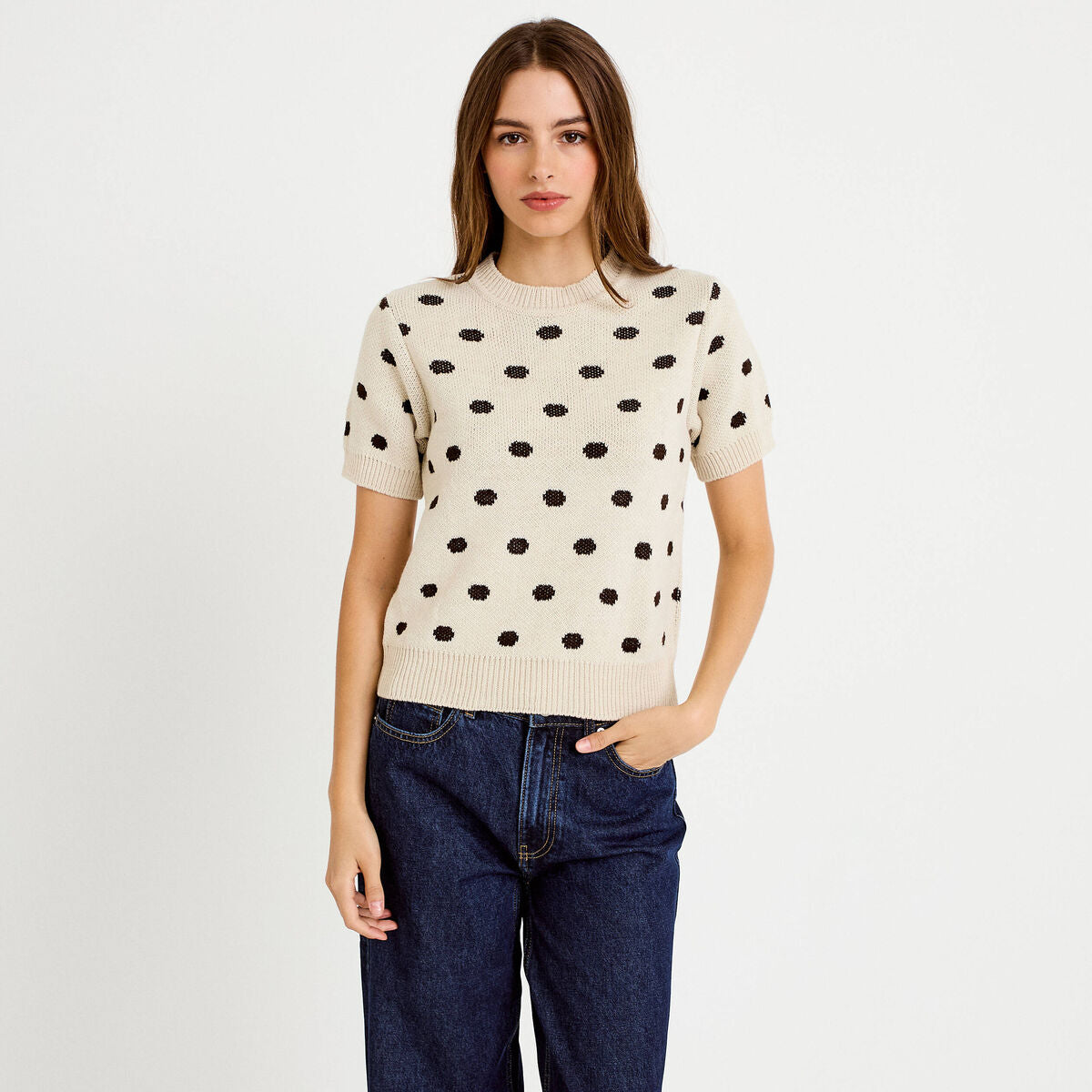 Pull cintré col rond manches courtes ecru femme