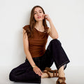 Top asymétrique détail bijou marron femme