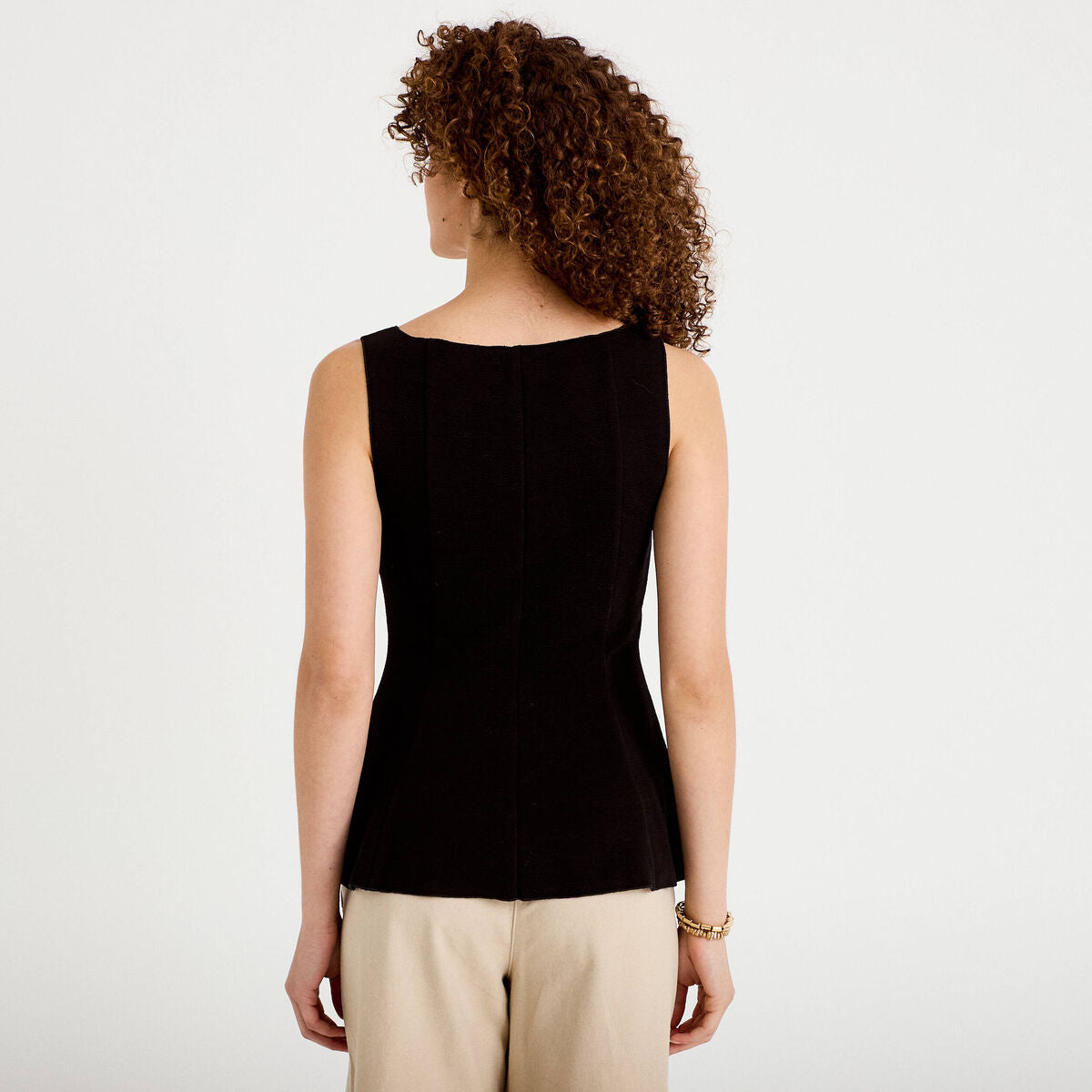 Débardeur péplum cintré col coeur noir femme