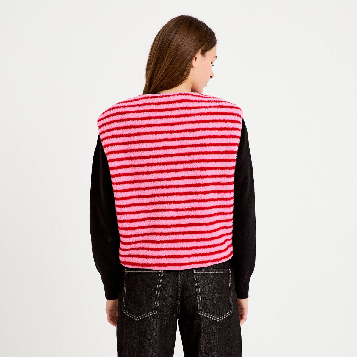 Gilet sans manches effet bouclette rose fushia femme