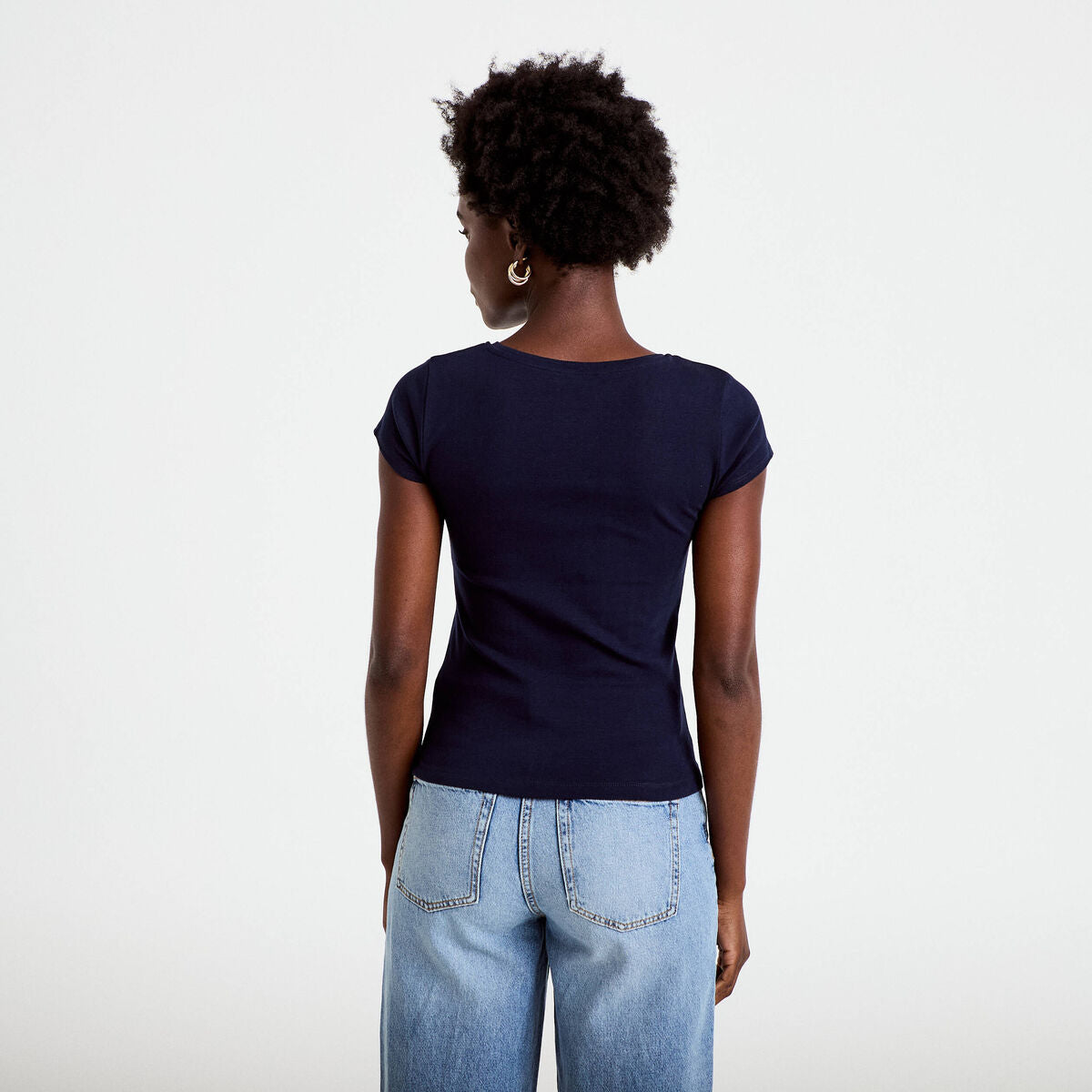 T-shirt ajusté col v manches courtes bleu marine femme