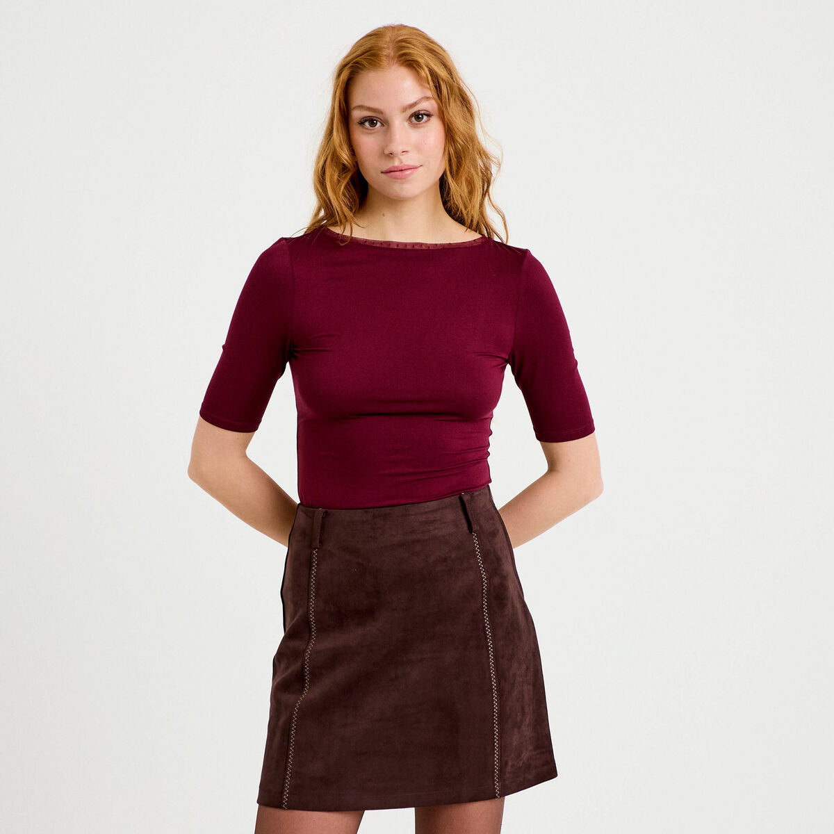 T-shirt ajusté manches courtes bordeaux femme