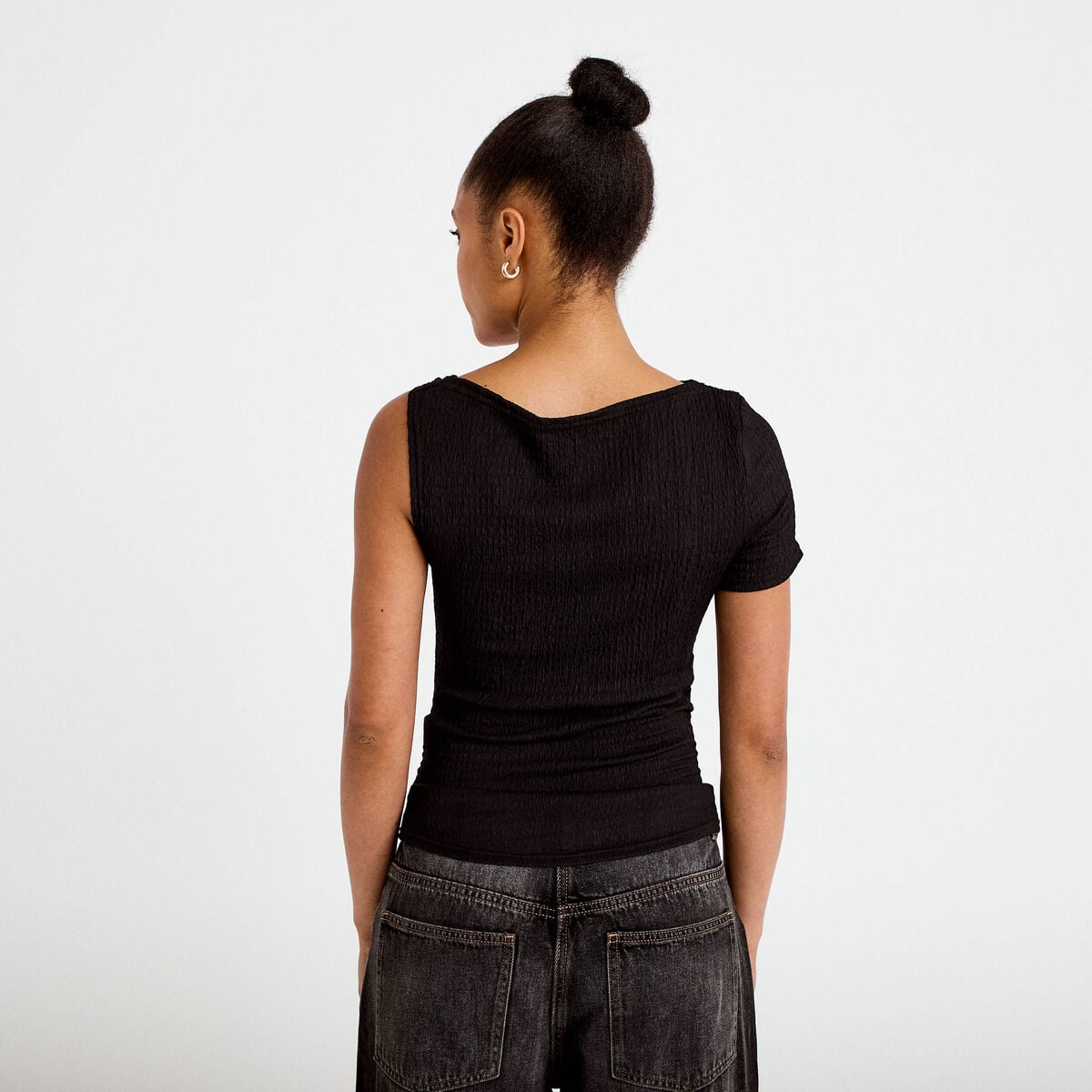 Top one shoulder plissé manches courtes noir femme