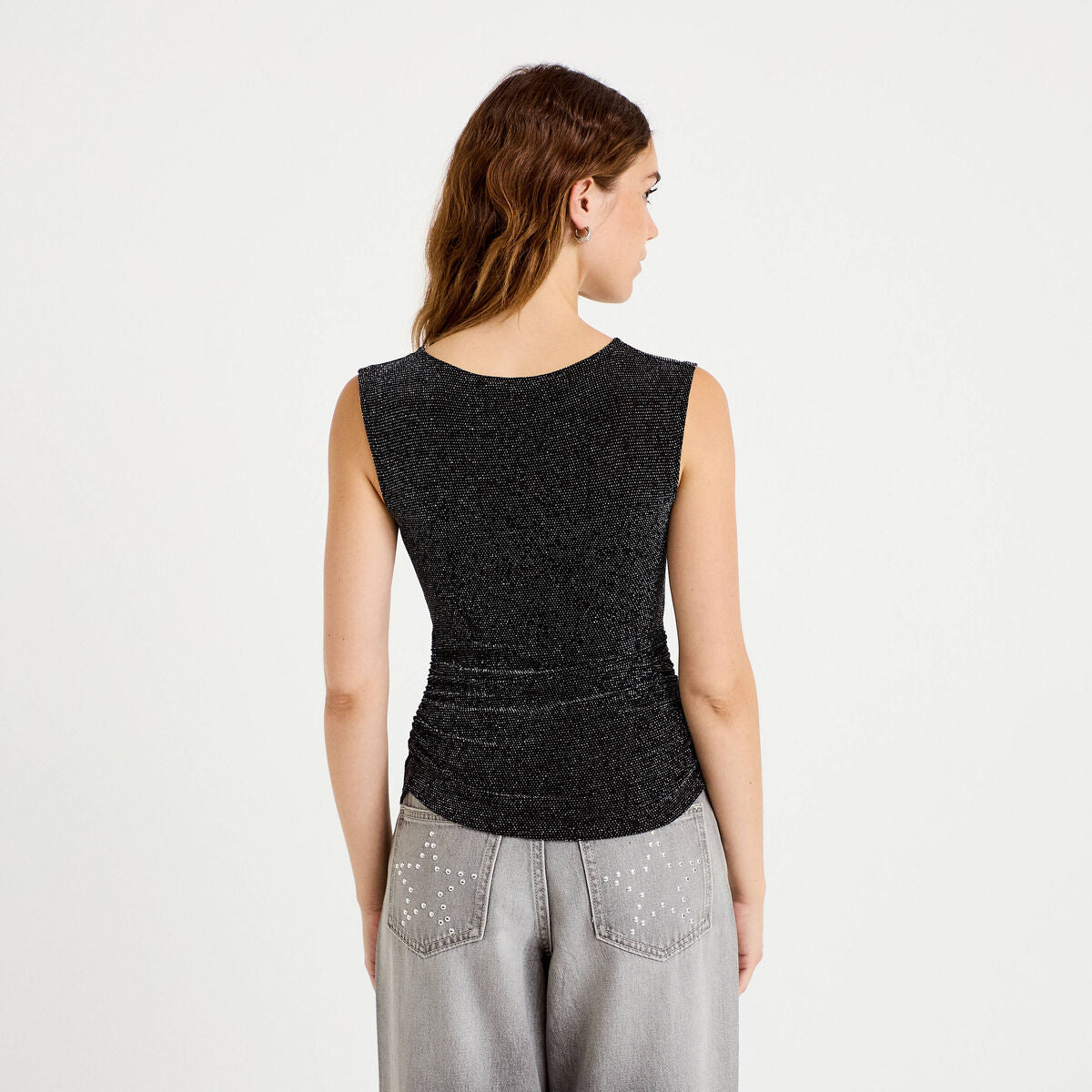Top ajusté col rond manches courtes noir femme