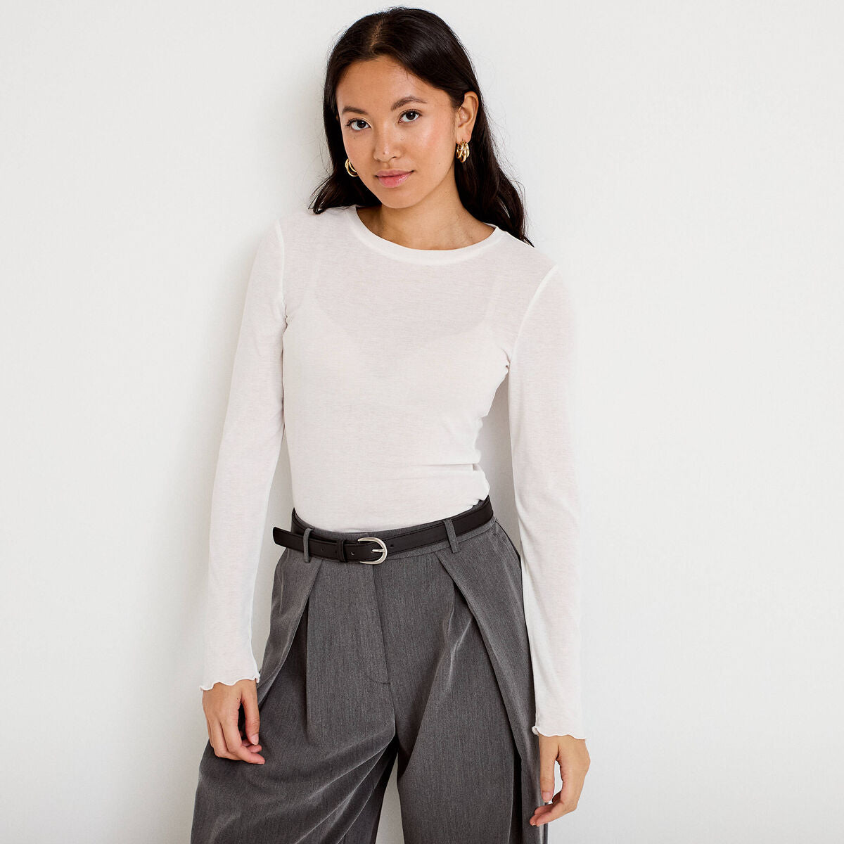 T-shirt ajusté col rond manches longues ecru femme