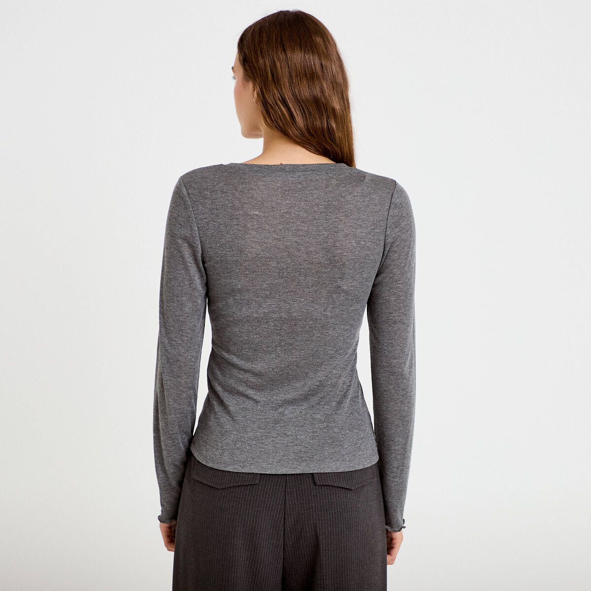 T-shirt ajusté col rond manches longues gris foncé femme
