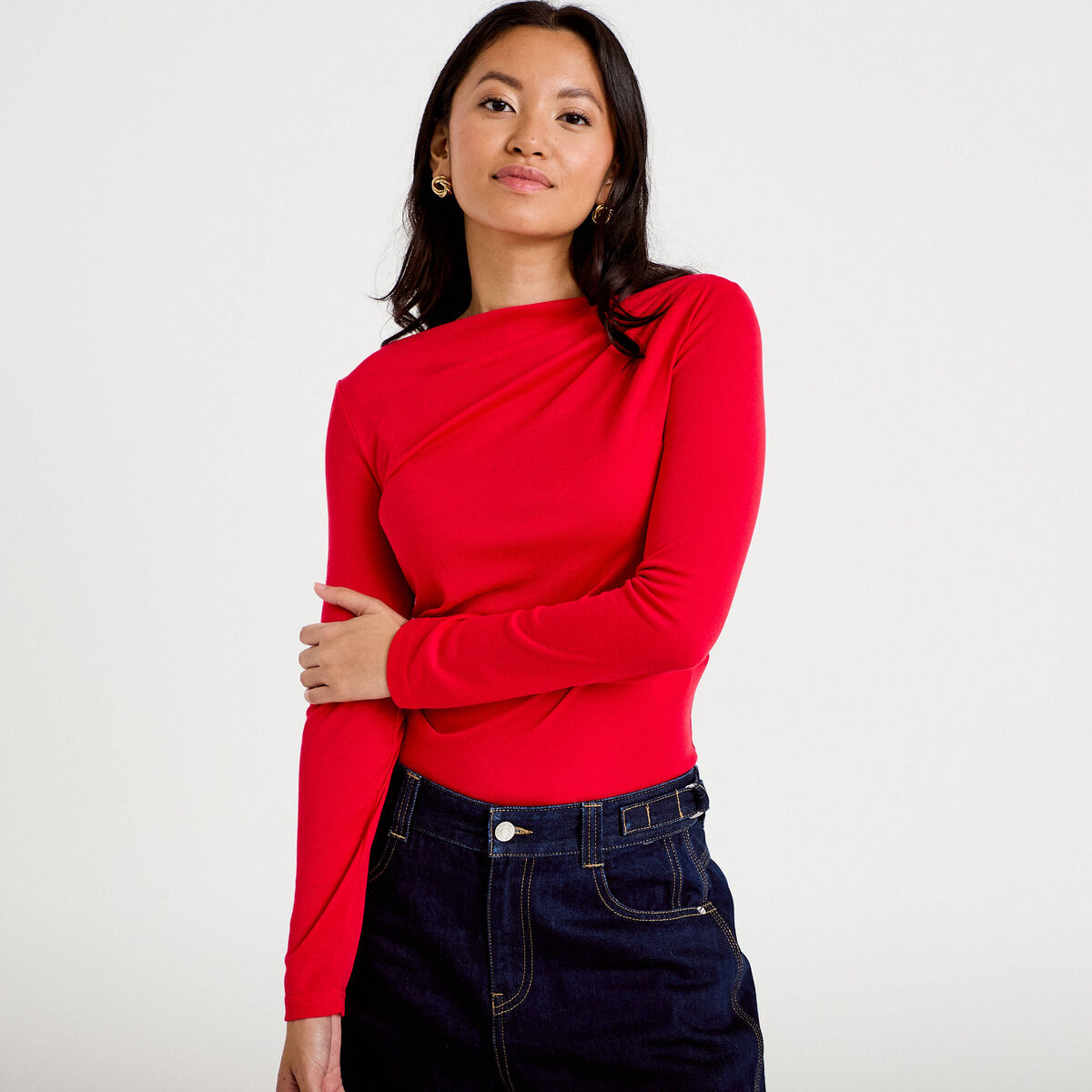 T-shirt col bénitier manches longues rouge femme