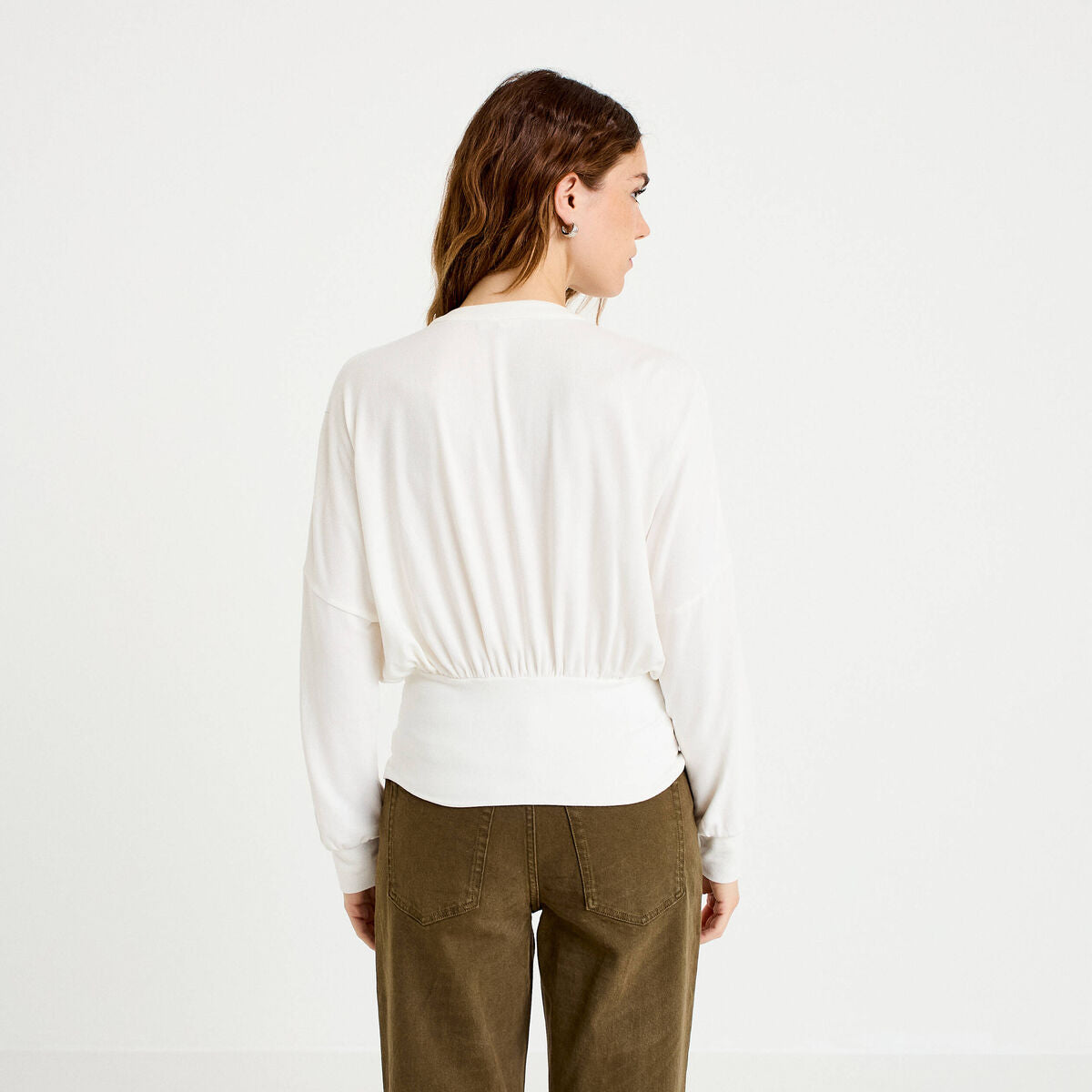 Gilet bas resserré manches longues ecru femme