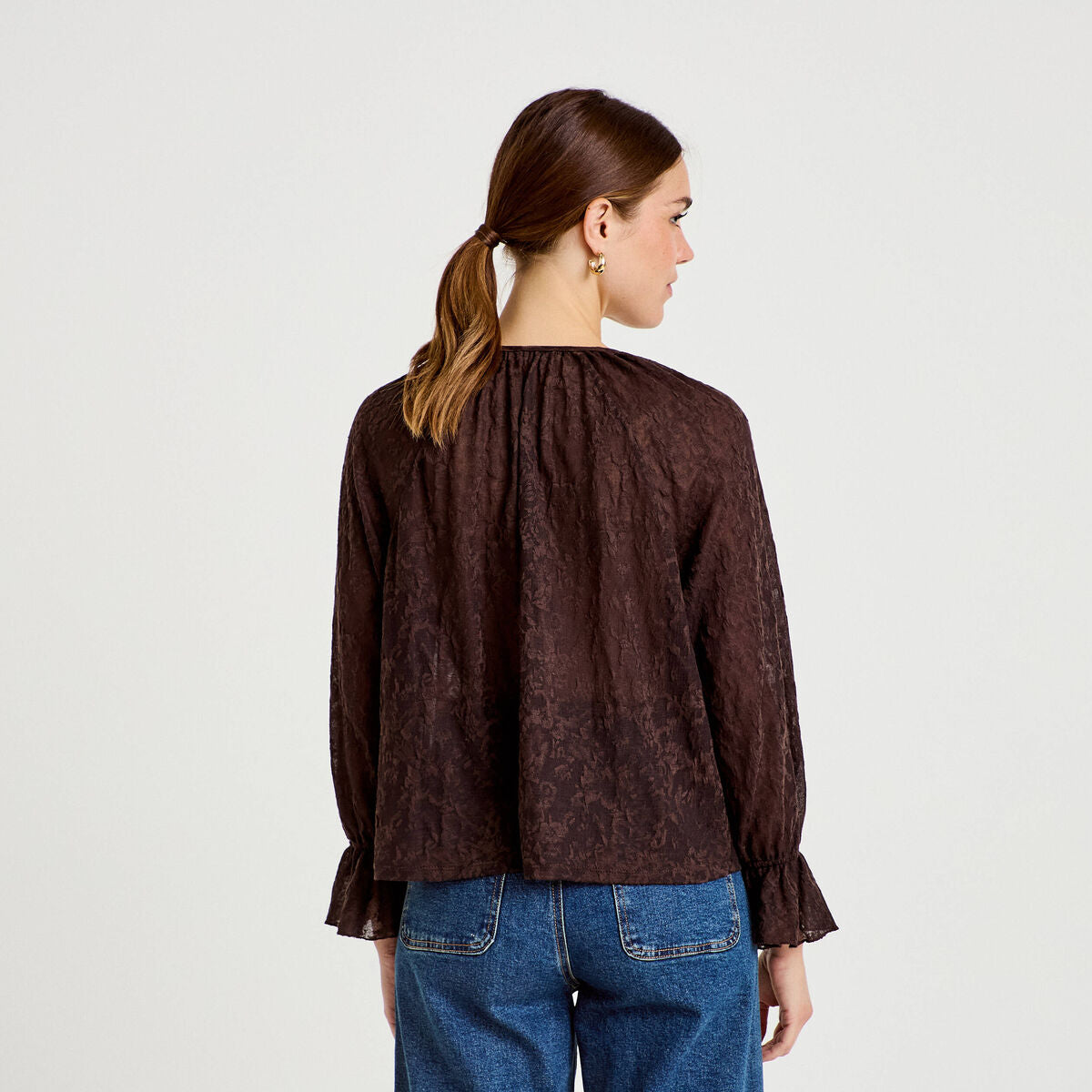 Blouse droite manches longues col rond marron foncé femme