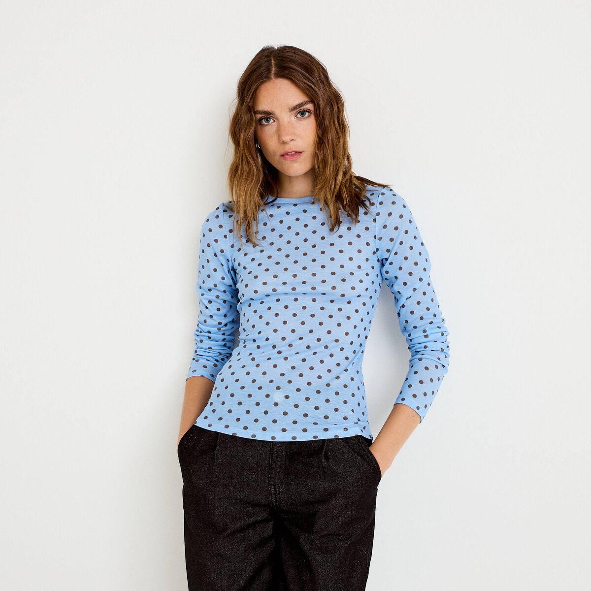 T-shirt ajusté col rond manches longues bleu ciel femme