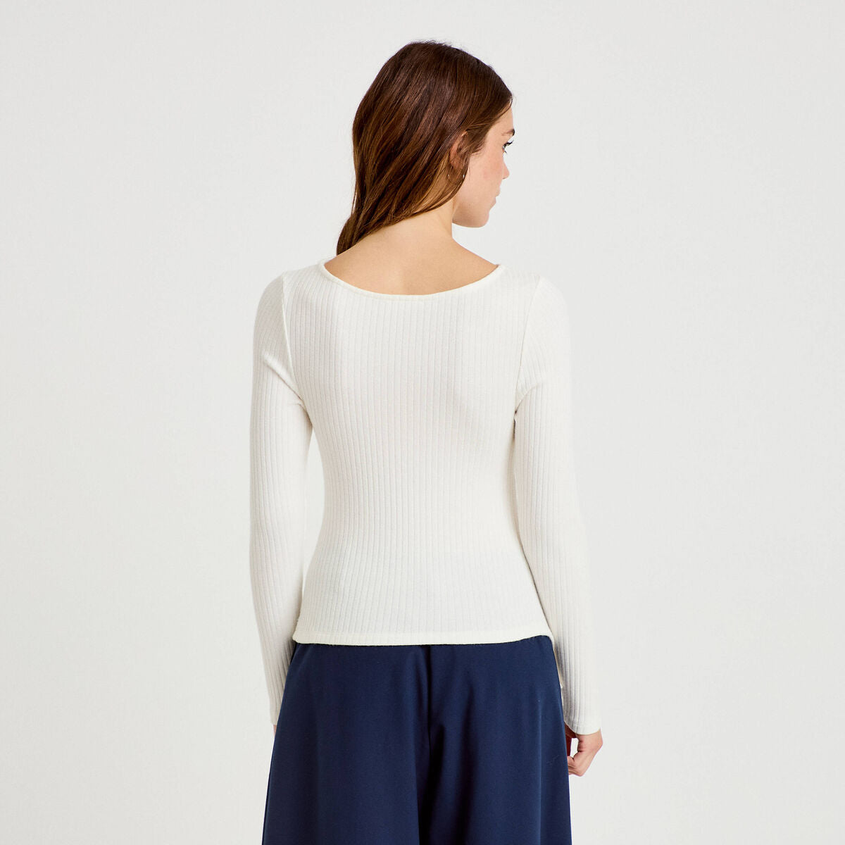 Top ajusté manches longues col rond ecru femme
