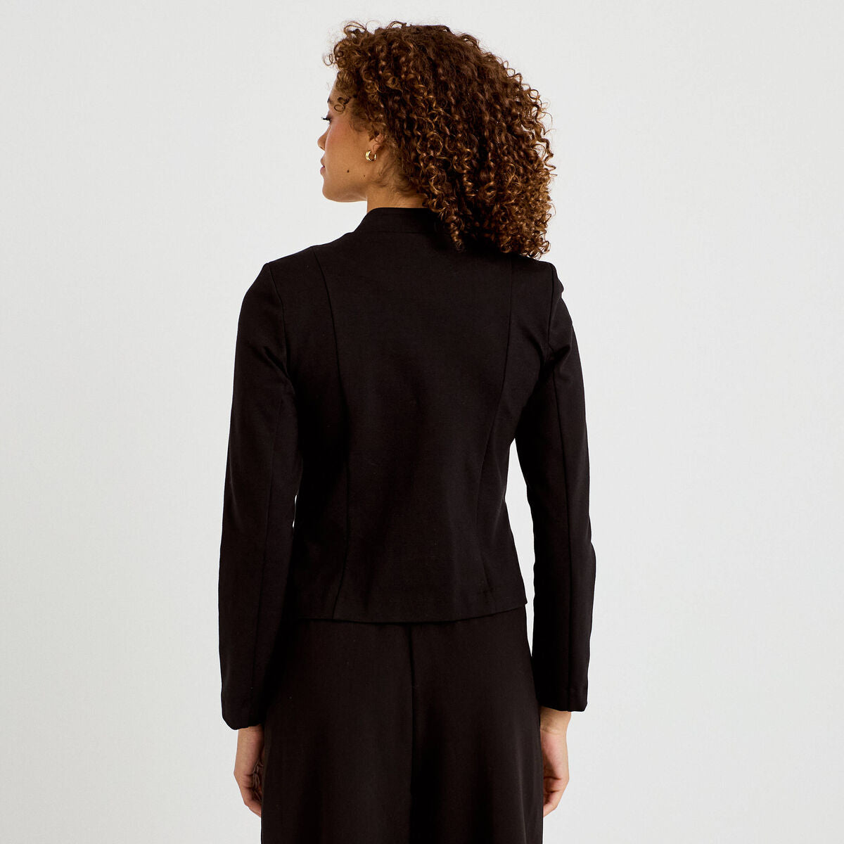 Veste ajustée manches longues noir femme