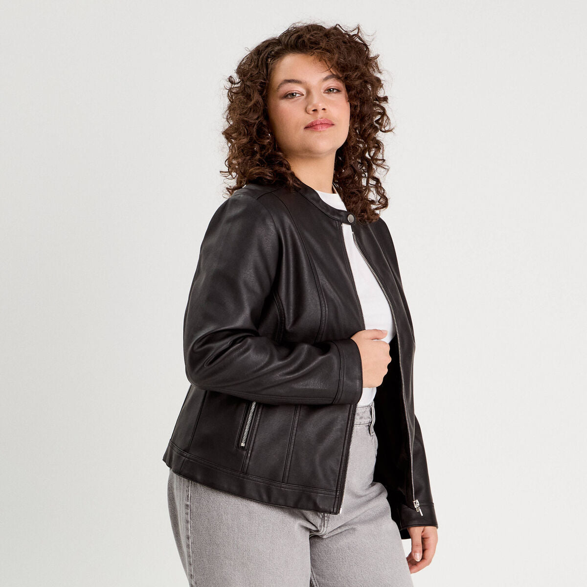 Veste droite zippée noir femme