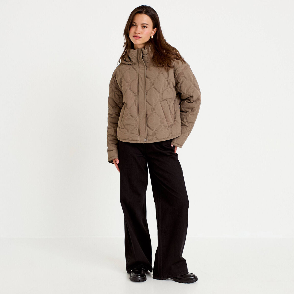 Veste droite à capuche manches longues taupe femme