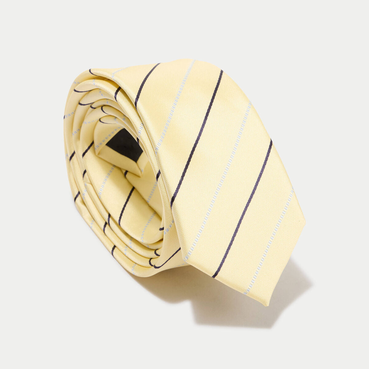 Cravate satinée jaune pastel femme