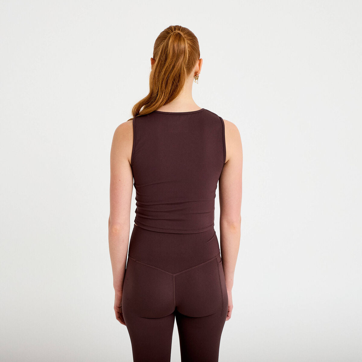 Débardeur col rond activewear marron foncé femme