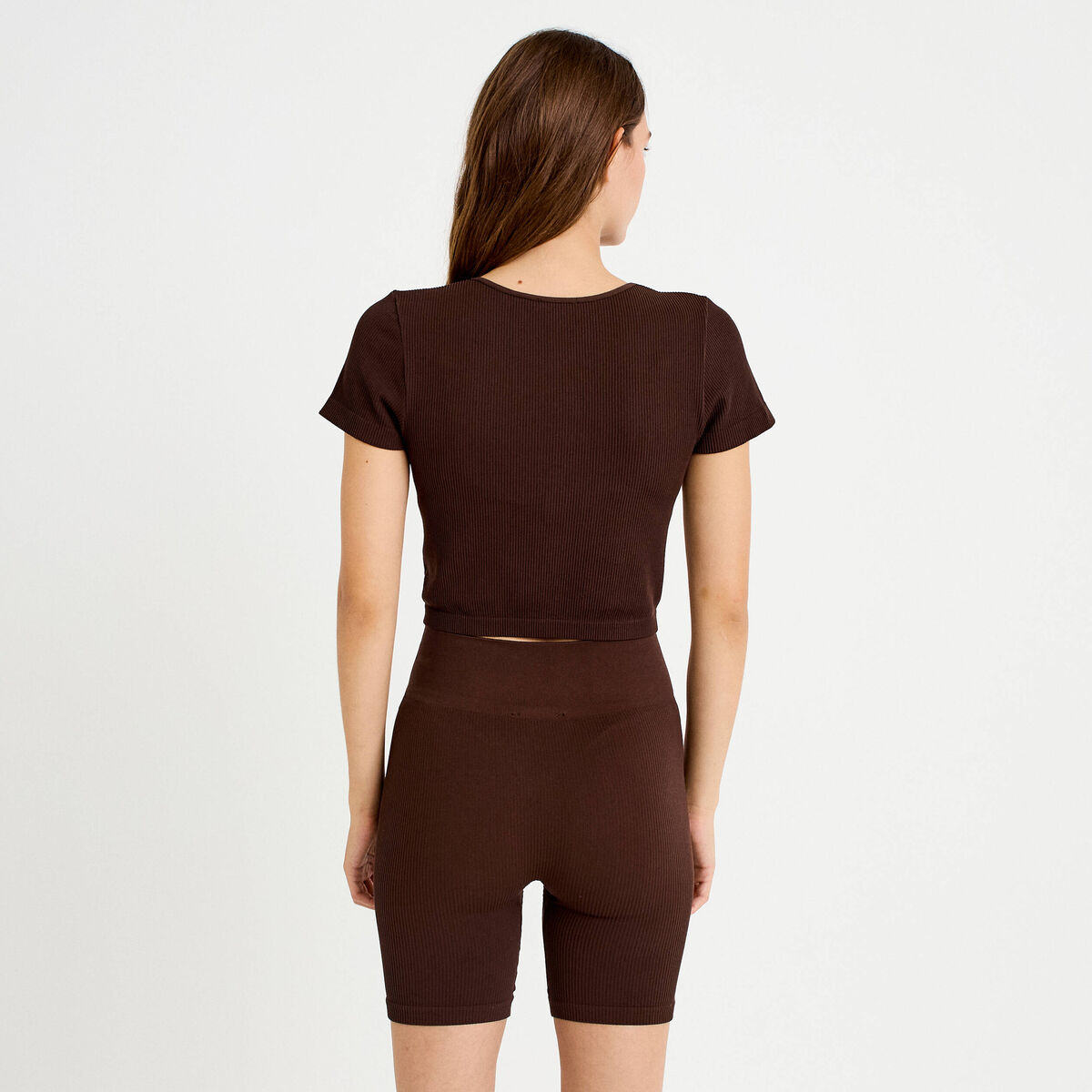 Crop top sans couture col rond marron foncé femme