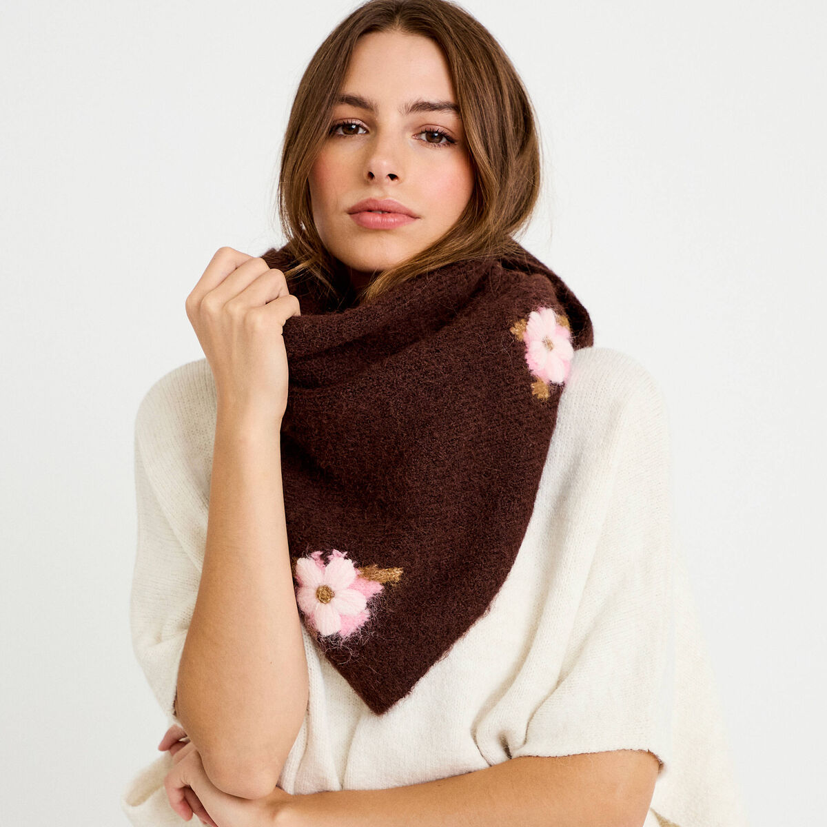 Écharpe fluide marron foncé femme