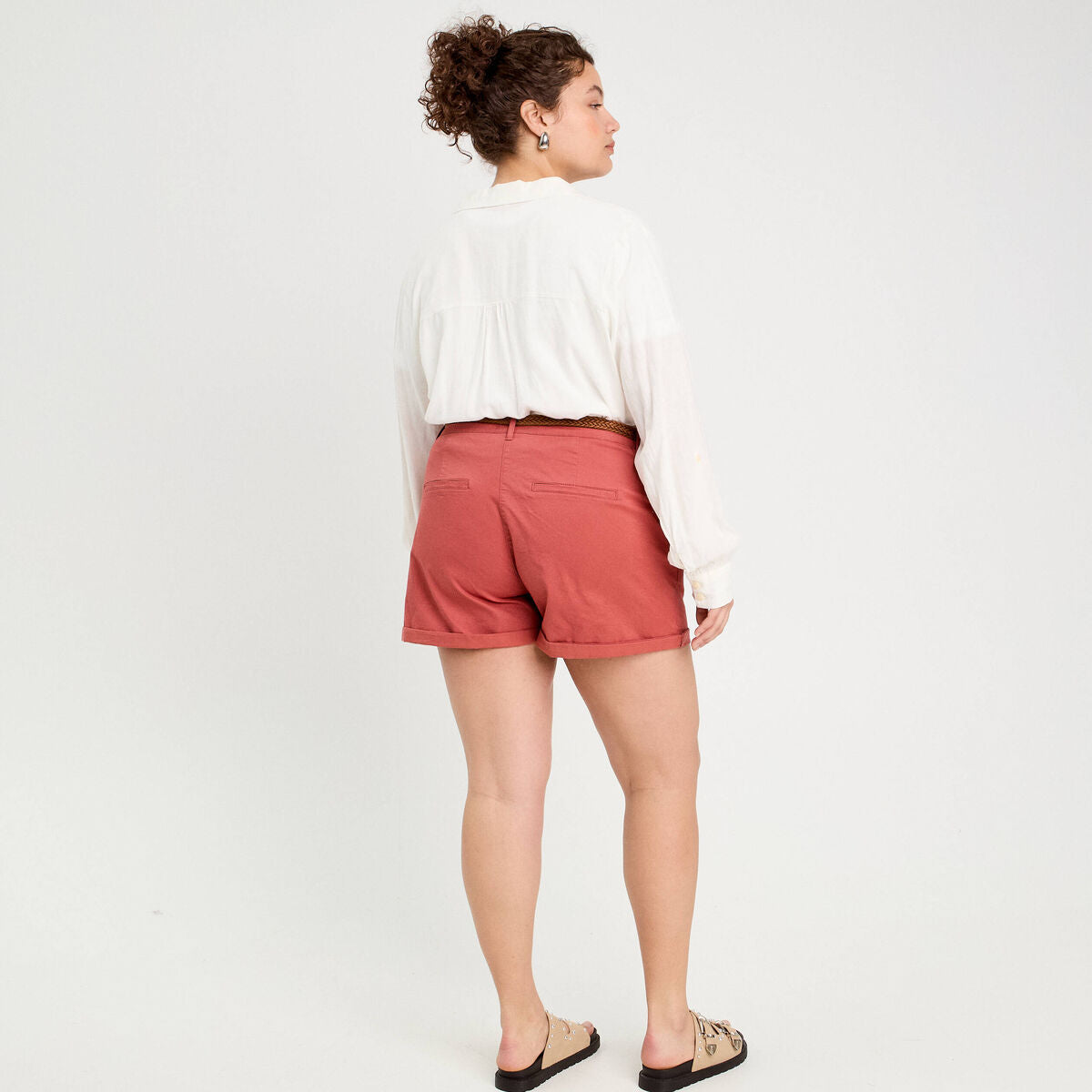 Short chino ceinturé vieux rose femme